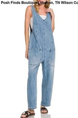 NEW VANILLA MONKEY women's denim adjustable strap baggy jumpsuit in blue